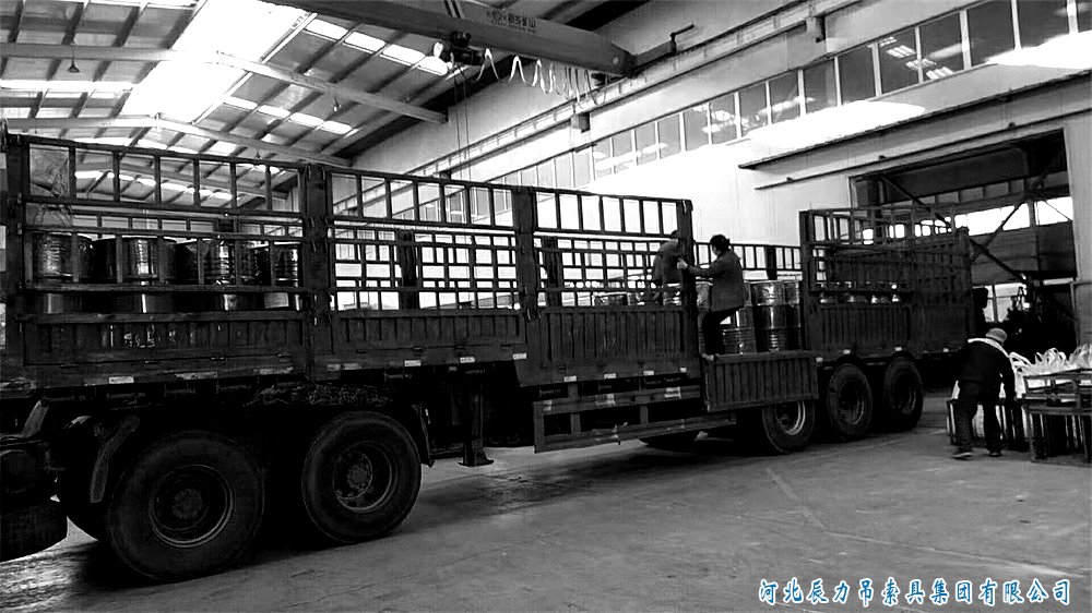 兩車(chē)辰力80級(jí)起重鏈條發(fā)走